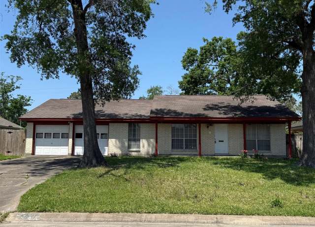Property at 13907 Duncannon Dr, Houston, TX 77015, 3 beds, 2 baths