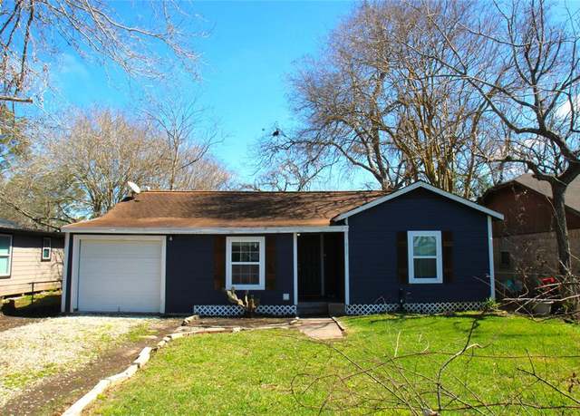 Property at 817 S Morgan St, Angleton, TX 77515, 3 beds, 1 bath