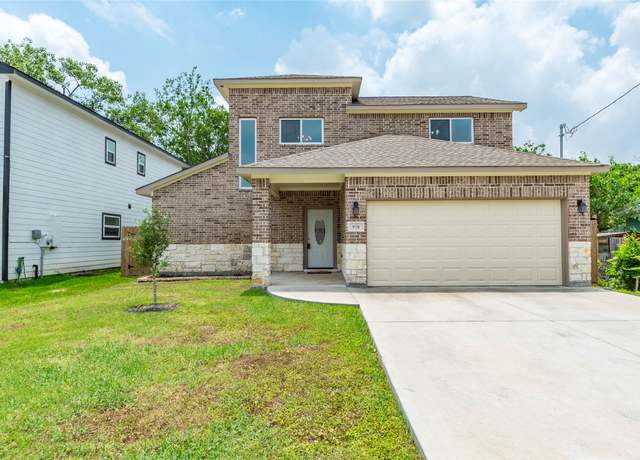Property at 9718 Bennett St, Houston, TX 77029, 3 beds, 2.5 baths