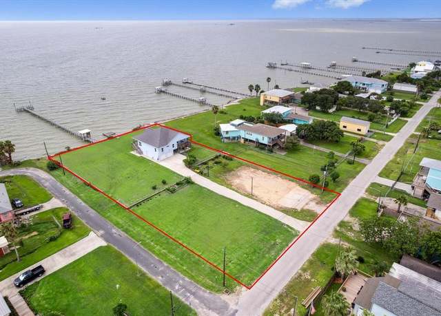 Property at 801 5th St, San Leon, TX 77539