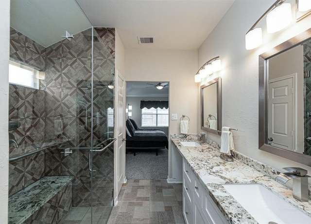 Property at 522 Arbor Green Ln, Rosenberg, TX 77469, 3 beds, 2 baths