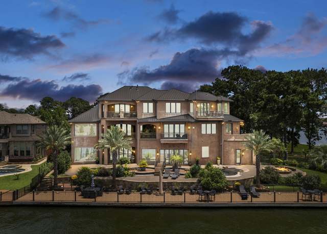 Property at 14715 Bay Point Ln, Conroe, TX 77356, 6 beds, 6.5 baths
