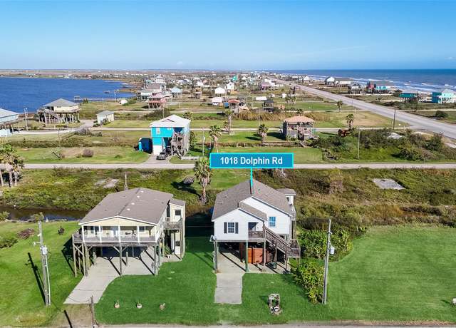 Property at 1018 Dolphin Rd, Gilchrist, TX 77617, 2 beds, 1 bath