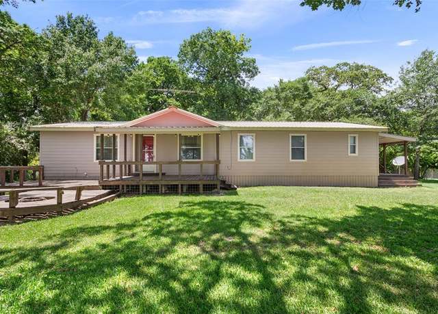 Property at 885 Lcr 794, Groesbeck, TX 76642, 3 beds, 2 baths
