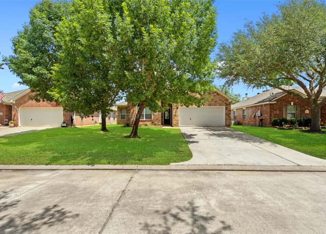 Property at 30607 N Sulphur Creek Dr, Magnolia, TX 77355, 3 beds, 2 baths
