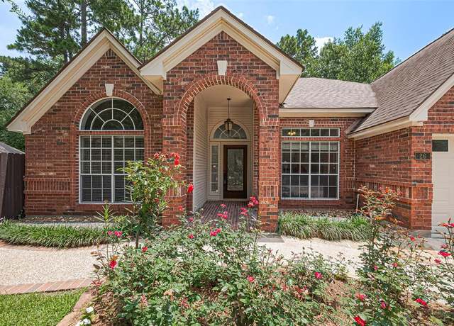 Property at 26 Skyland Pl, The Woodlands, TX 77381, 3 beds, 2 baths