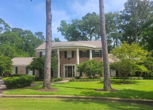 Property at 456 Lexington Ct, Conroe, TX 77302, 5 beds, 3.5 baths