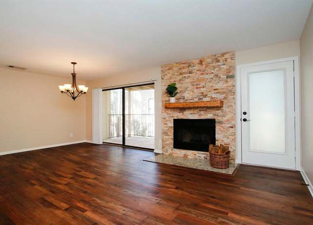 Property at 3500 Tangle Brush Dr #138, The Woodlands, TX 77381, 1 bed, 1 bath