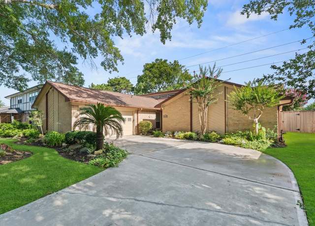 Property at 15914 Alta Mesa Dr, Houston, TX 77083, 3 beds, 2 baths