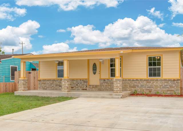 Property at 507 W 7th St, Freeport, TX 77541, 4 beds, 2.5 baths