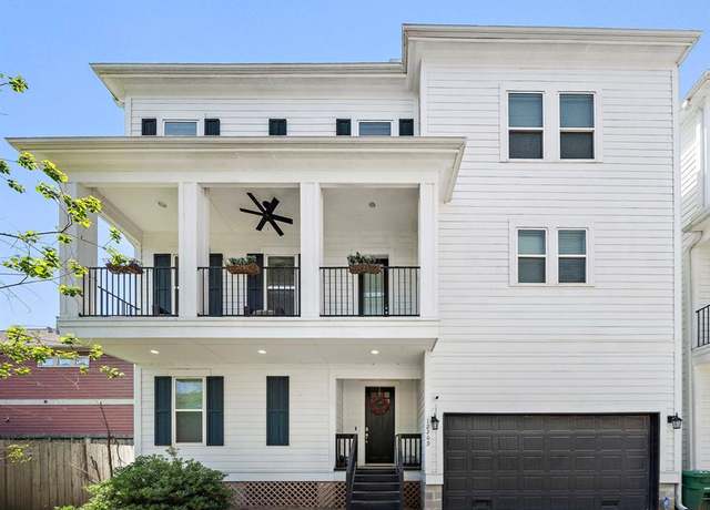 Property at 1226 W 17th St Unit D, Houston, TX 77008, 3 beds, 3.5 baths