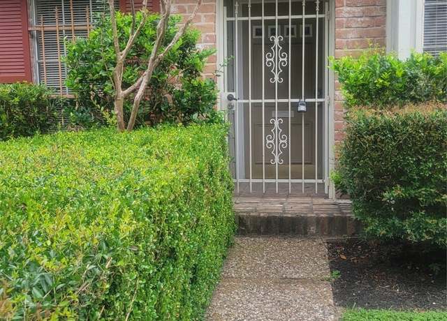 Property at 8367 Nairn St, Houston, TX 77074, 3 beds, 2.5 baths