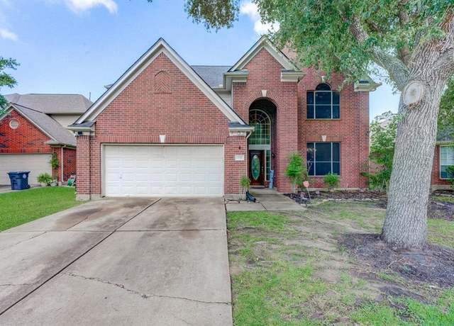 Property at 515 Deer Hollow Dr, Sugar Land, TX 77479, 4 beds, 2.5 baths
