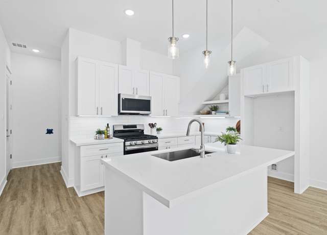 Property at 1934 Wildpacher Ln, Houston, TX 77080, 3 beds, 2.5 baths