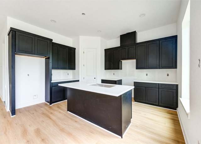 Property at 9005 Noel St Unit A and B, Houston, TX 77033, 3 beds, 2 baths