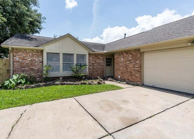 Property at 2047 Highcrest Dr, Missouri City, TX 77489, 3 beds, 2 baths