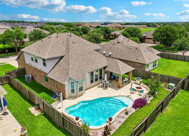 Property at 6546 Turner Fields Ln, Dickinson, TX 77539, 4 beds, 2.5 baths