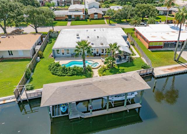 Property at 28 S Shore Dr, Galveston, TX 77551, 4 beds, 2.5 baths