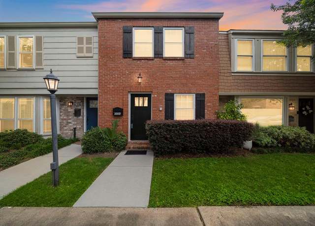 Property at 6484 Burgoyne Rd #47, Houston, TX 77057, 2 beds, 1.5 baths