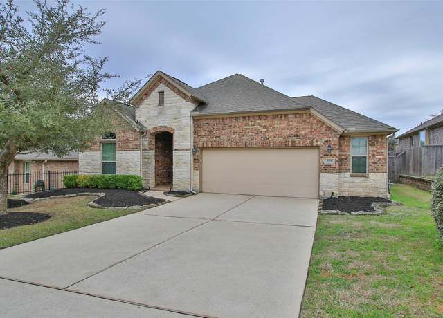 Property at 3556 Woods Estates Dr, Conroe, TX 77304, 4 beds, 3.5 baths