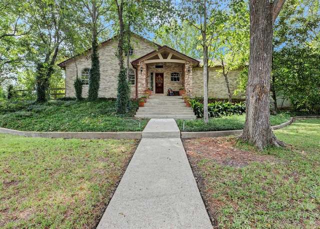 Property at 281 Harbor Run Dr, Coldspring, TX 77331, 4 beds, 2 baths