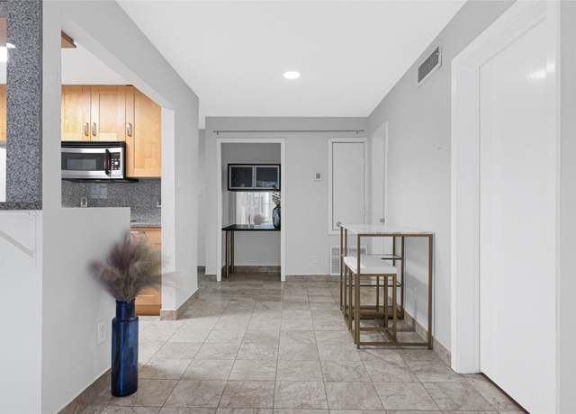 Property at 2333 Bering Dr #124, Houston, TX 77057, 1 bed, 1 bath