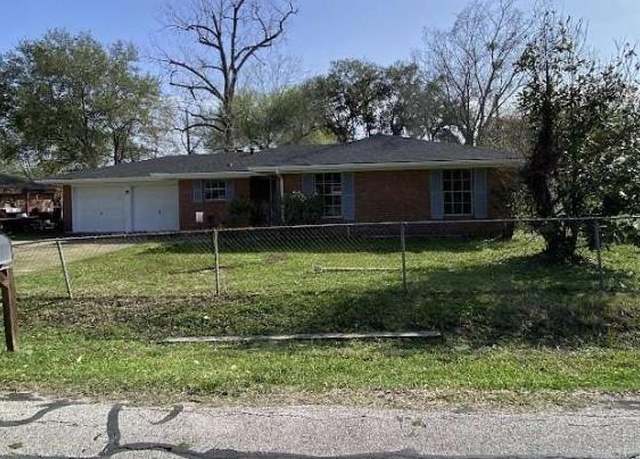Property at 1809 Paloma Ave, Richmond, TX 77469, 3 beds, 2.5 baths
