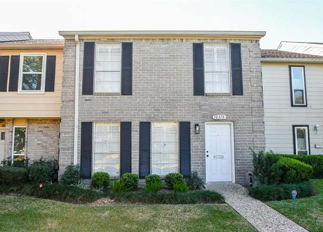 Property at 10378 Briar Forest Dr Unit 32/5, Houston, TX 77042, 3 beds, 2.5 baths