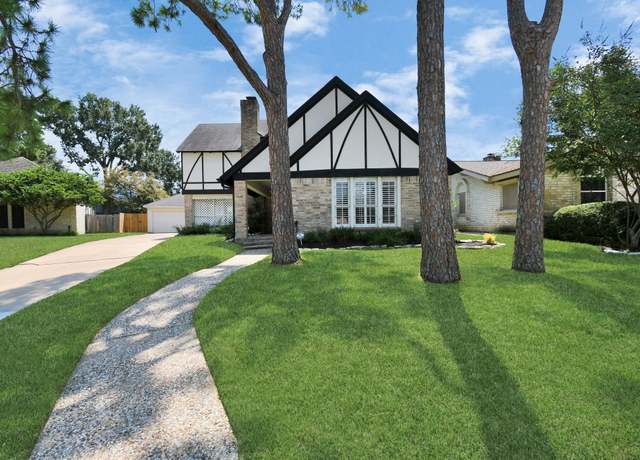 Property at 3114 Audubon Ct, Sugar Land, TX 77478, 4 beds, 2.5 baths