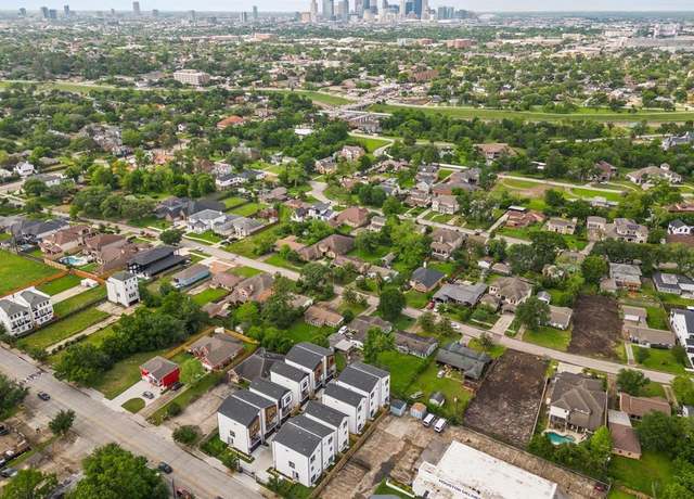 Property at 4013 Griggs Rd Unit J, Houston, TX 77021, 3 beds, 3.5 baths