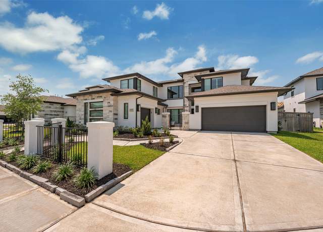Property at 9019 Orchard Cv, Missouri City, TX 77459, 5 beds, 5.5 baths