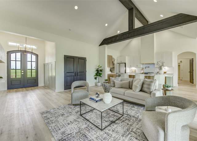 Property at 119 Trailblazer Dr, Angleton, TX 77515, 6 beds, 3 baths