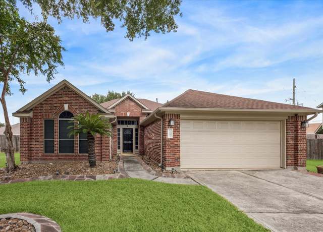 Property at 12123 Dover Mdw, Houston, TX 77070, 3 beds, 2 baths