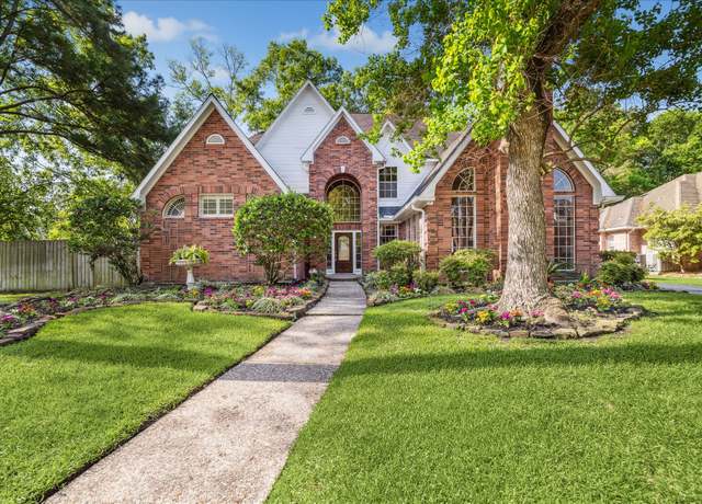 Property at 5610 Lofty Magnolia Ct, Kingwood, TX 77345, 4 beds, 3.5 baths