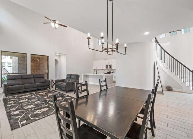 Property at 7010 Grassland Vista Ln, Katy, TX 77493, 4 beds, 2.5 baths