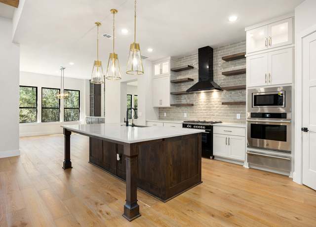 Property at 7613 Trinity Pines Dr, Montgomery, TX 77316, 4 beds, 3.5 baths