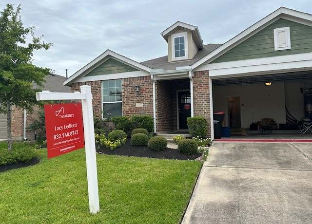 Property at 16026 Cypress Farms Dr, Cypress, TX 77429, 4 beds, 2.5 baths