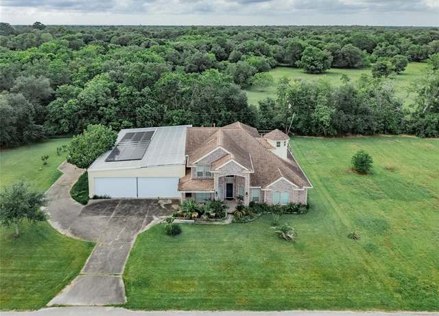 Property at 814 Hal Mclain Rd, Manvel, TX 77578, 5 beds, 3.5 baths