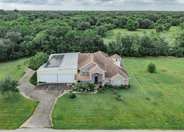 Property at 814 Hal Mclain Rd, Manvel, TX 77578, 5 beds, 3.5 baths