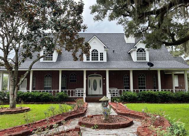 Property at 7850 County Road 684, Sweeny, TX 77480, 5 beds, 5.5 baths