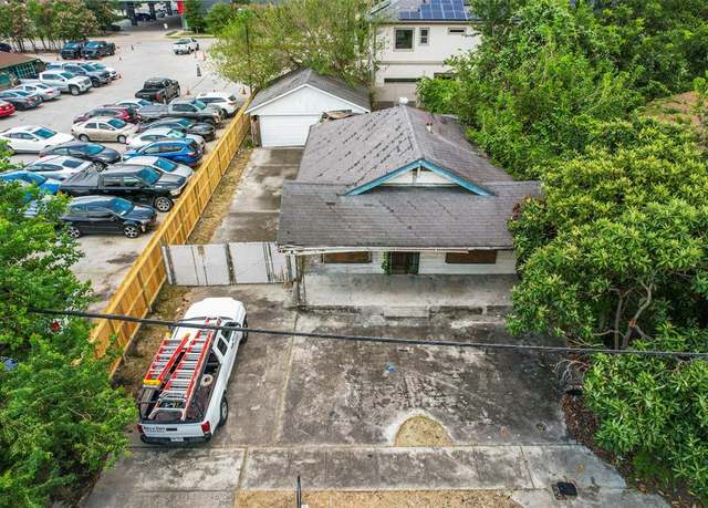 Property at 1119 Asbury St, Houston, TX 77007