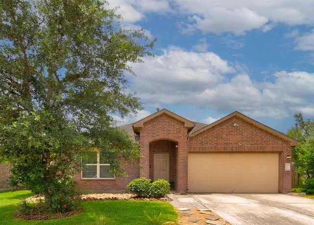 Property at 75 Rodeo Dr, Manvel, TX 77578, 4 beds, 2 baths