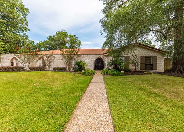 Property at 5990 Pinkstaff Ln, Beaumont, TX 77706, 5 beds, 2.5 baths