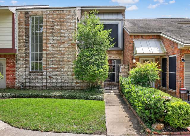 Property at 9204 Westwood Village Dr #2, Houston, TX 77036, 2 beds, 2.5 baths