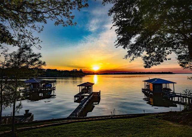 Property at 235 Island Dr, Livingston, TX 77351, 3 beds, 2 baths