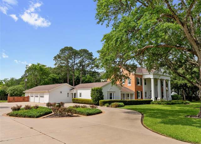 Property at 1920 Marguerite St, Bay City, TX 77414, 8 beds, 6.5 baths