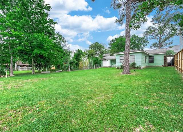 Property at 2020 W 14th St, Houston, TX 77008