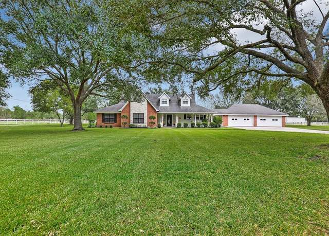 Property at 20710 Peters Rd, Crosby, TX 77532, 4 beds, 3 baths