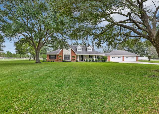 Property at 20710 Peters Rd, Crosby, TX 77532, 4 beds, 3 baths