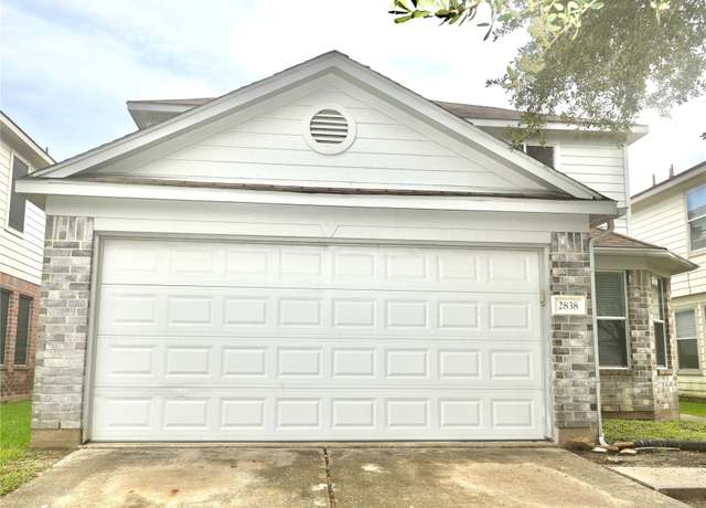 Property at 2838 Packard Elm St, Houston, TX 77032, 4 beds, 2.5 baths